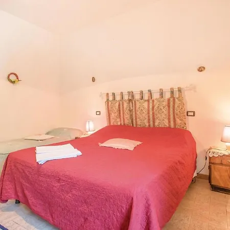 Villa Pian Di Molino Sleeps 14 With Pool Pian di Mulino
